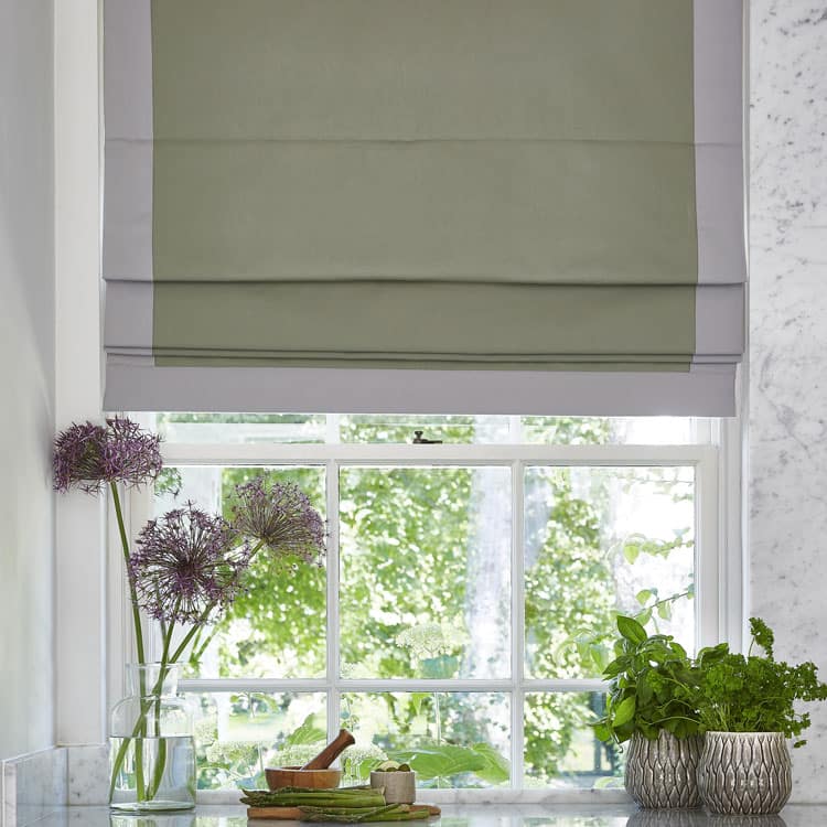 Roman blind